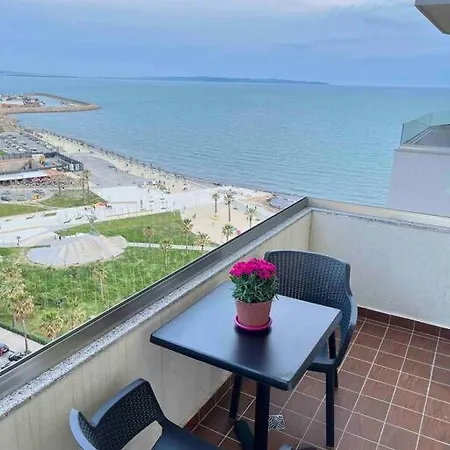 アパート Seaview Luxury Apartament *