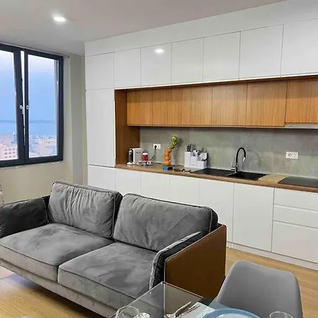 Seaview Luxury Apartament