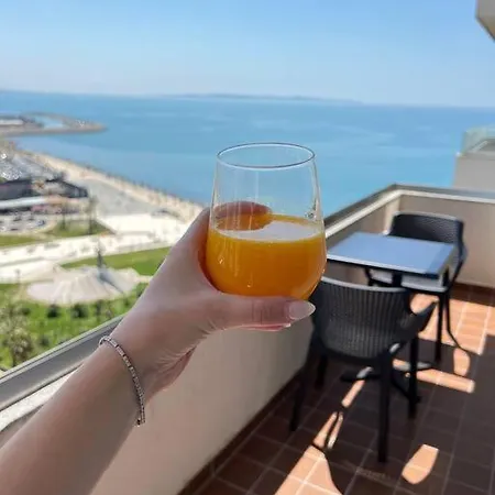 Seaview Luxury Apartament アパート ドゥラス