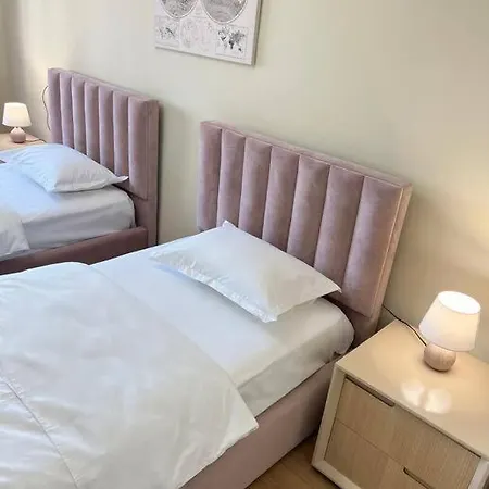 Seaview Luxury Apartament ドゥラス
